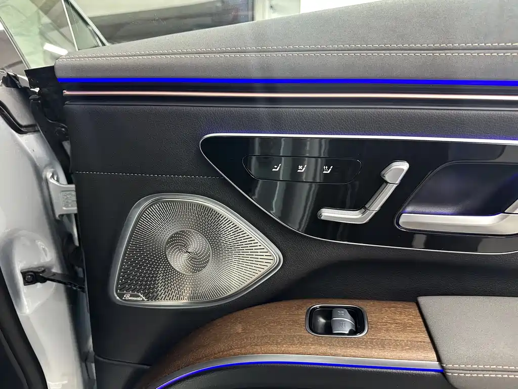 Mercedes-Benz EQS 2023 — фото 20
