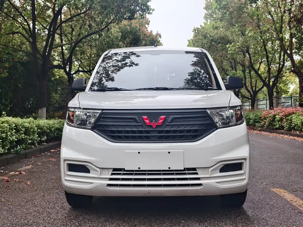 Wuling Hongguang V 2023 — фото 2