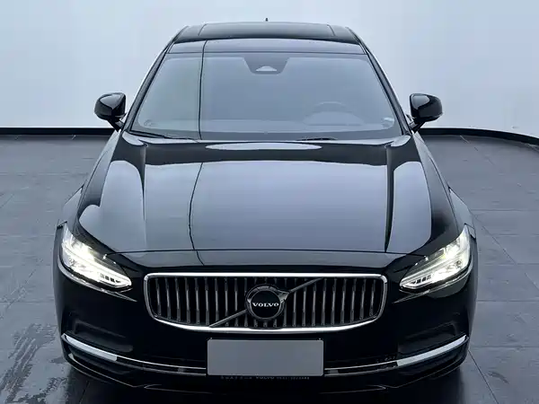 Volvo S90 2024