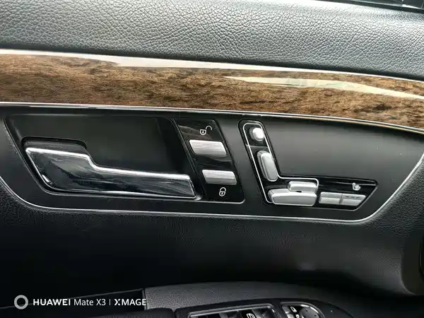 Mercedes-Benz S-Class 2012