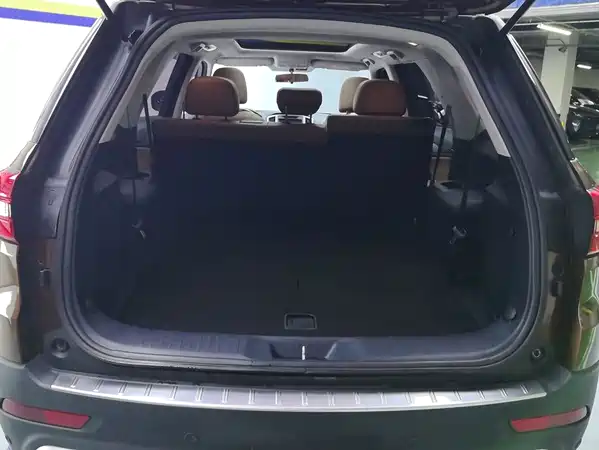 Changan CS95 2017