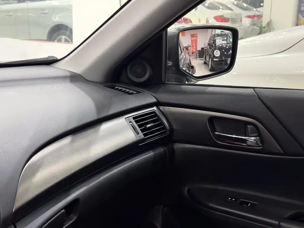 Honda Accord 2014 — фото 14
