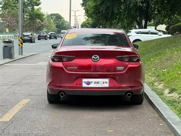 Mazda 3 Axela 2023