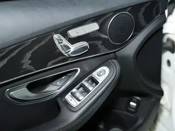 Mercedes-Benz C-Class 2018