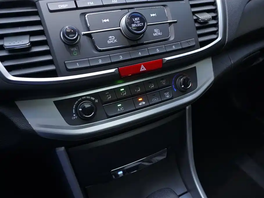 Honda Accord 2016 — фото 6