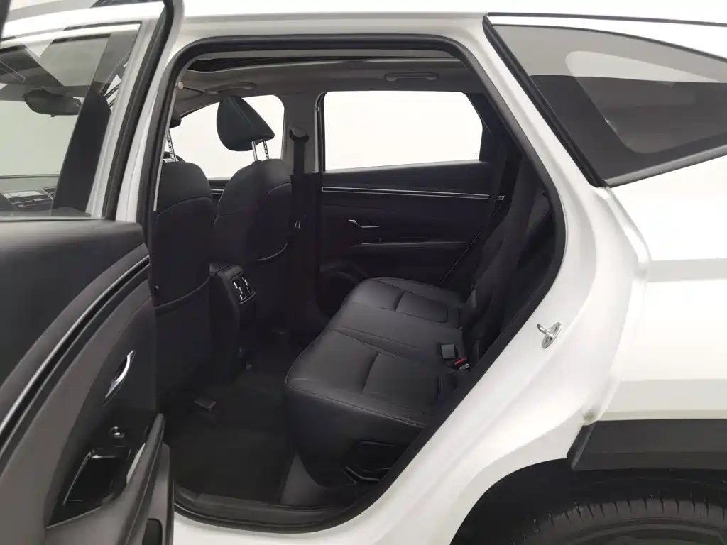 Hyundai Tucson 2021 — фото 15