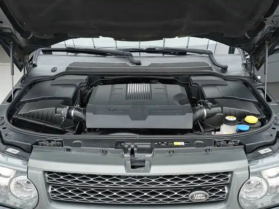 Land Rover Sport 2011 — фото 32