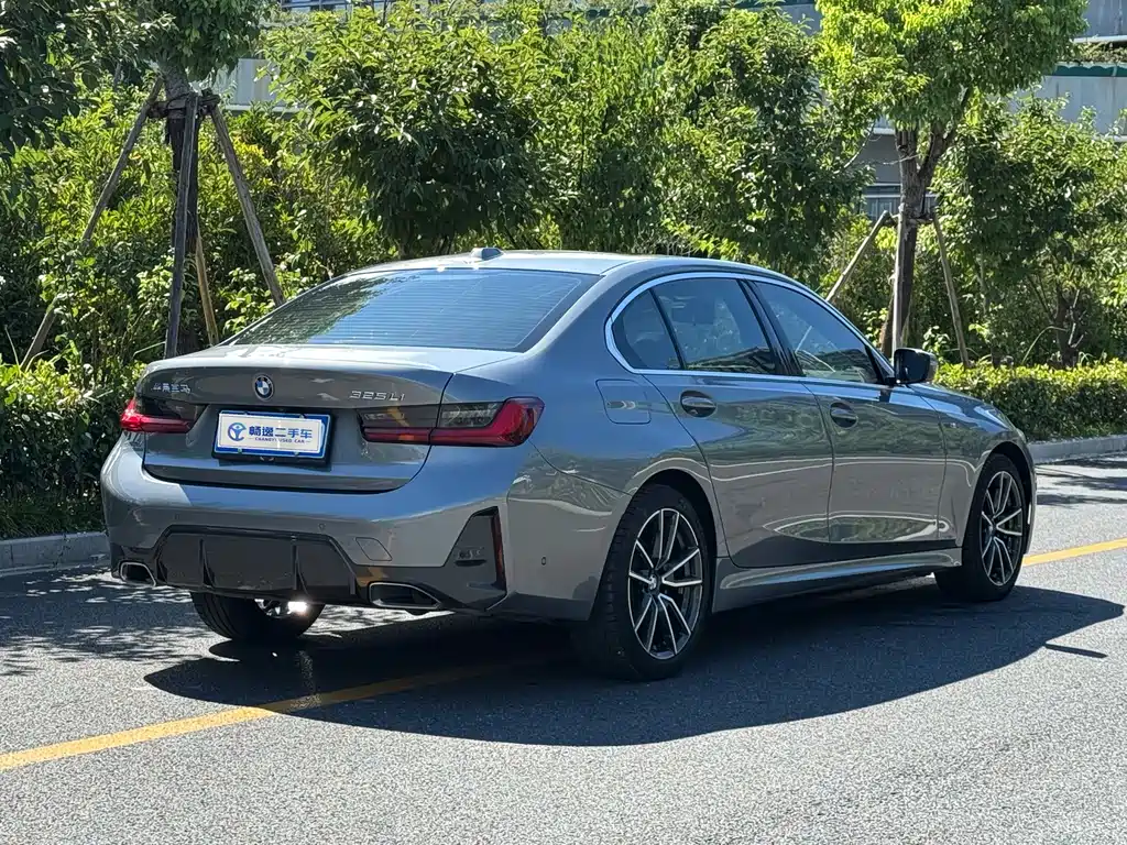 BMW 3 Series 2022