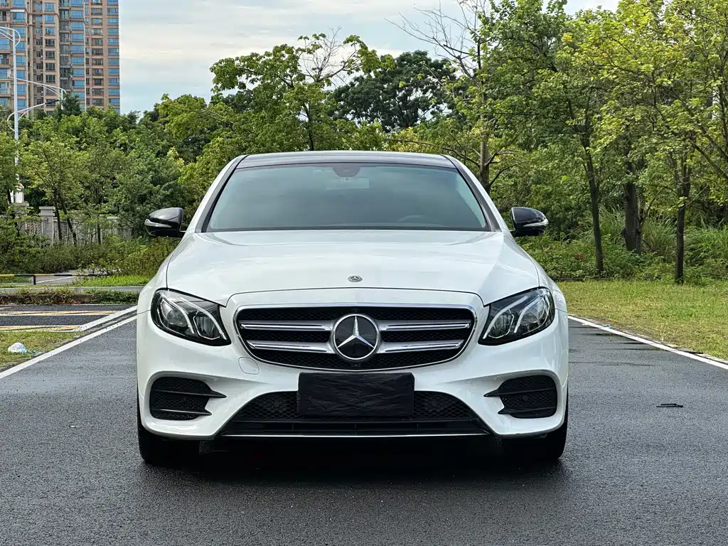 Mercedes-Benz E-Class 2019 — фото 2
