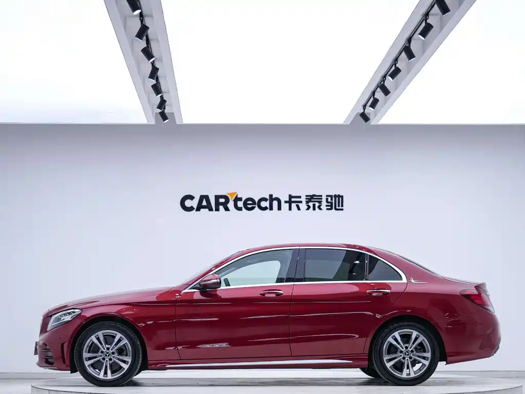 Mercedes-Benz C-Class 2020 — фото 2