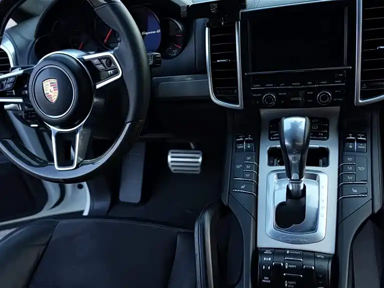 Porsche Cayenne 2016