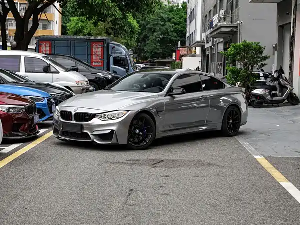 BMW M4 2014
