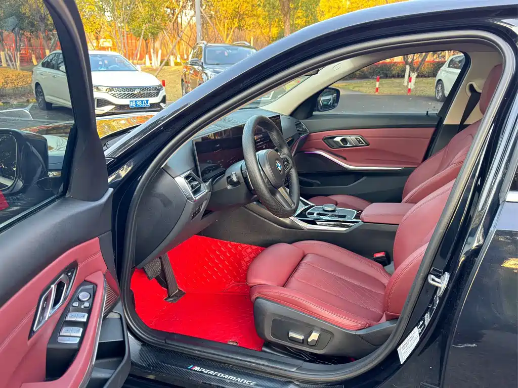 BMW 3 Series 2023