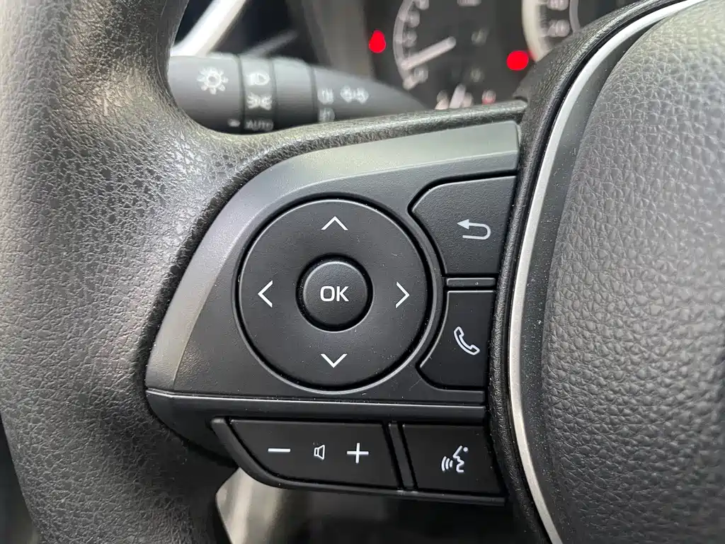 Toyota Corolla 2023 — фото 33