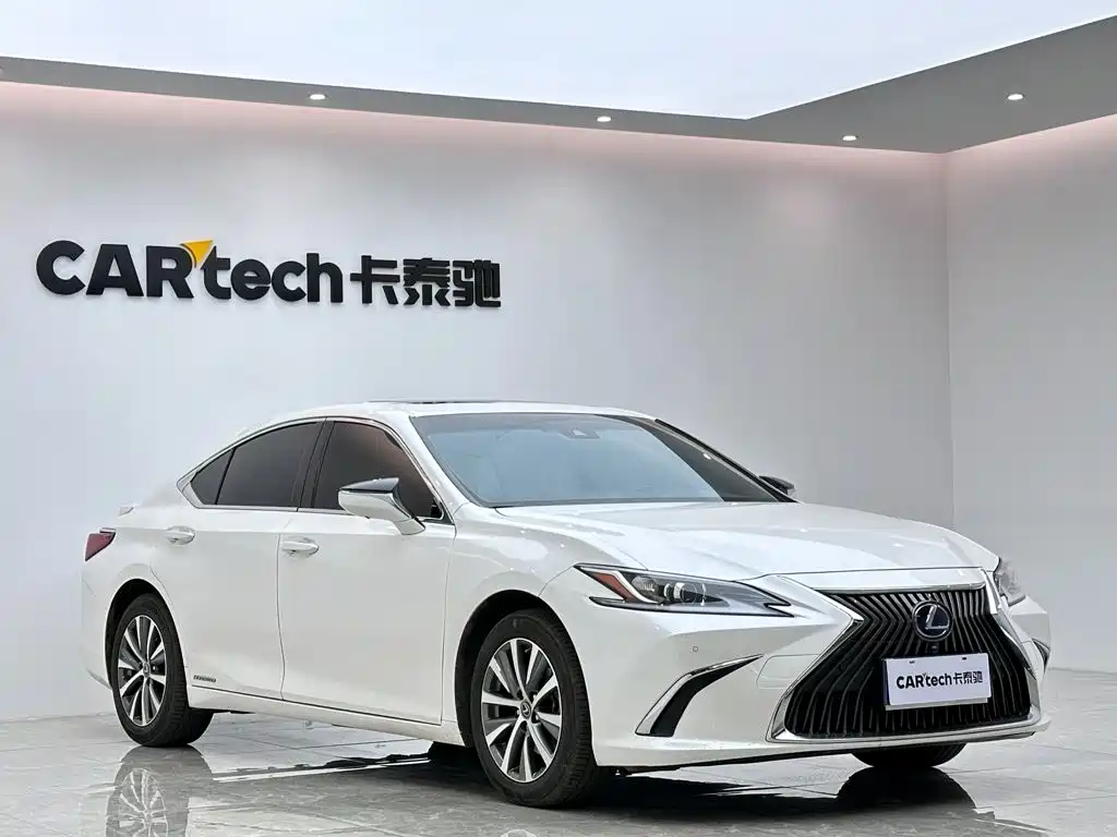 Lexus ES 2021 — фото 6