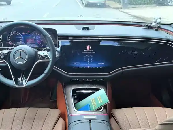 Mercedes-Benz E-Class 2024