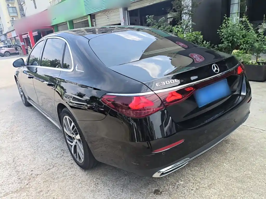 Mercedes-Benz E-Class 2025