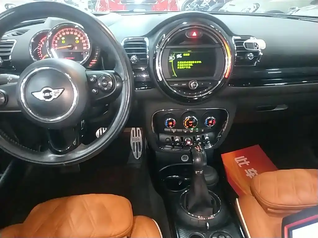MINI Clubman 2016 — фото 13