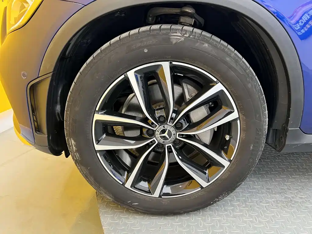 Mercedes-Benz GLC 2020 — фото 22