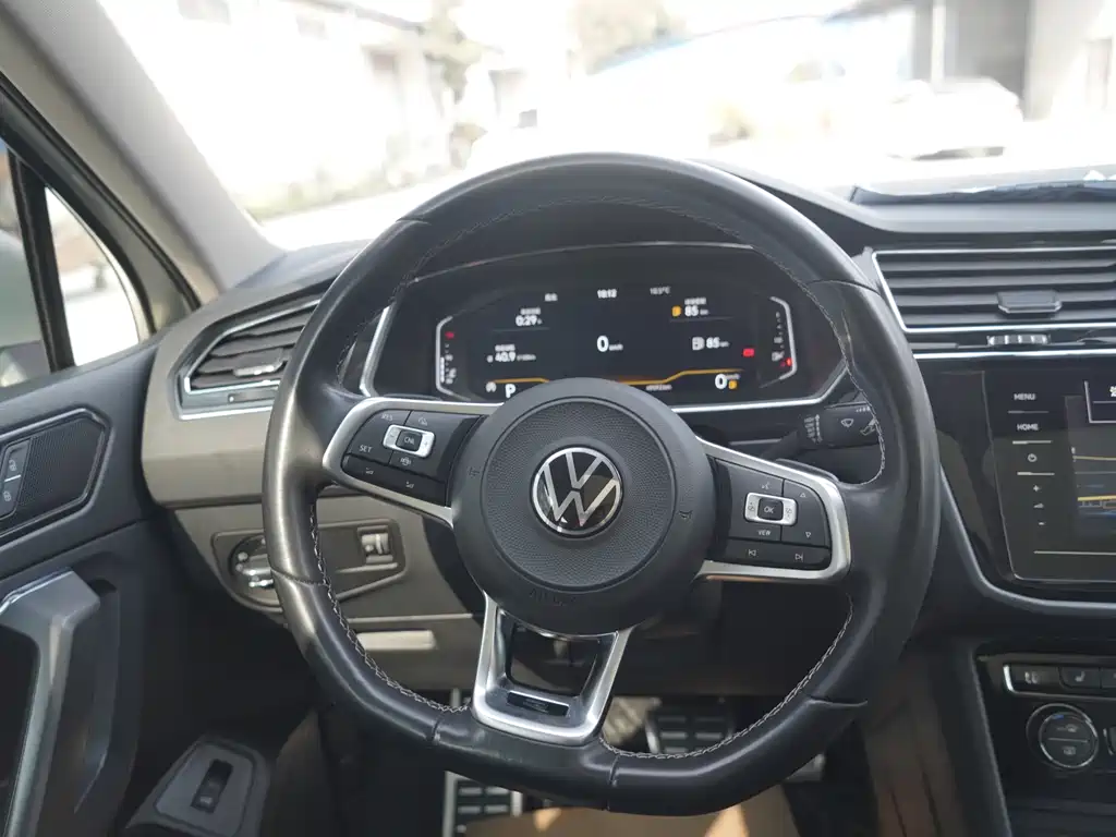 Volkswagen Tiguan L 2021 — фото 14