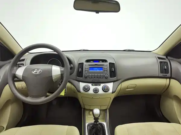 Hyundai Yuedong 2010