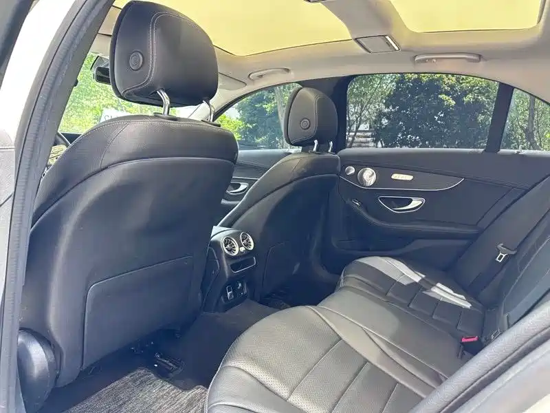Mercedes-Benz C-Class 2021