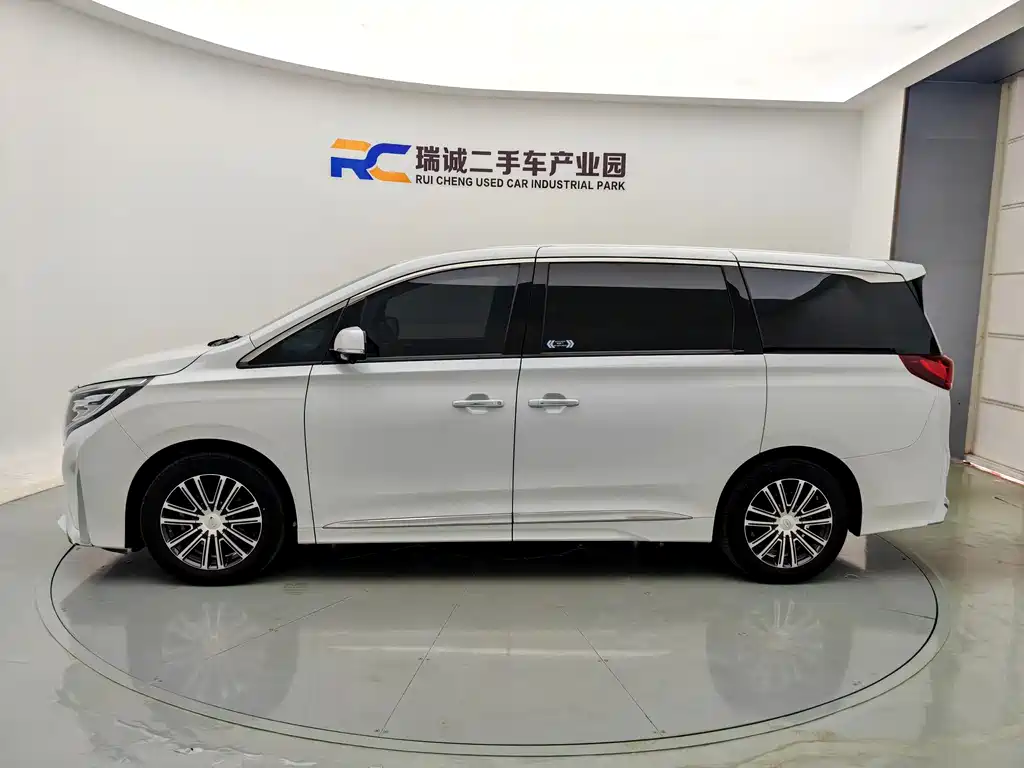 GAC Trumpchi M8 2023 — фото 3