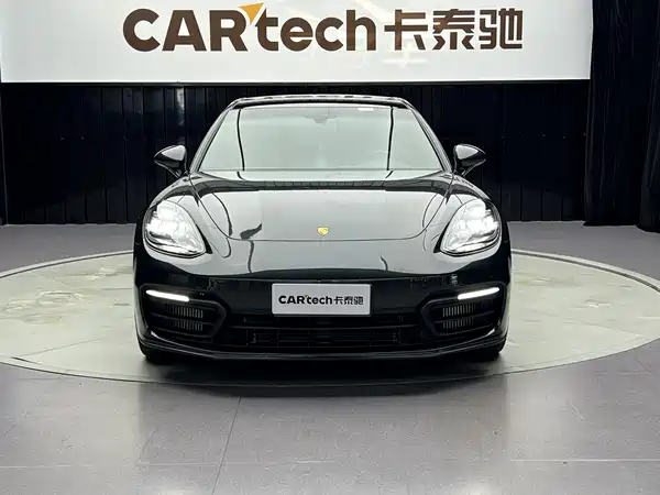 Porsche Panamera 2024