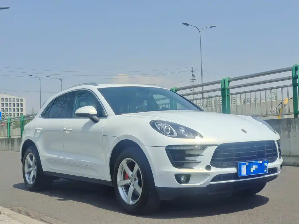 Porsche Macan 2017 — фото 4