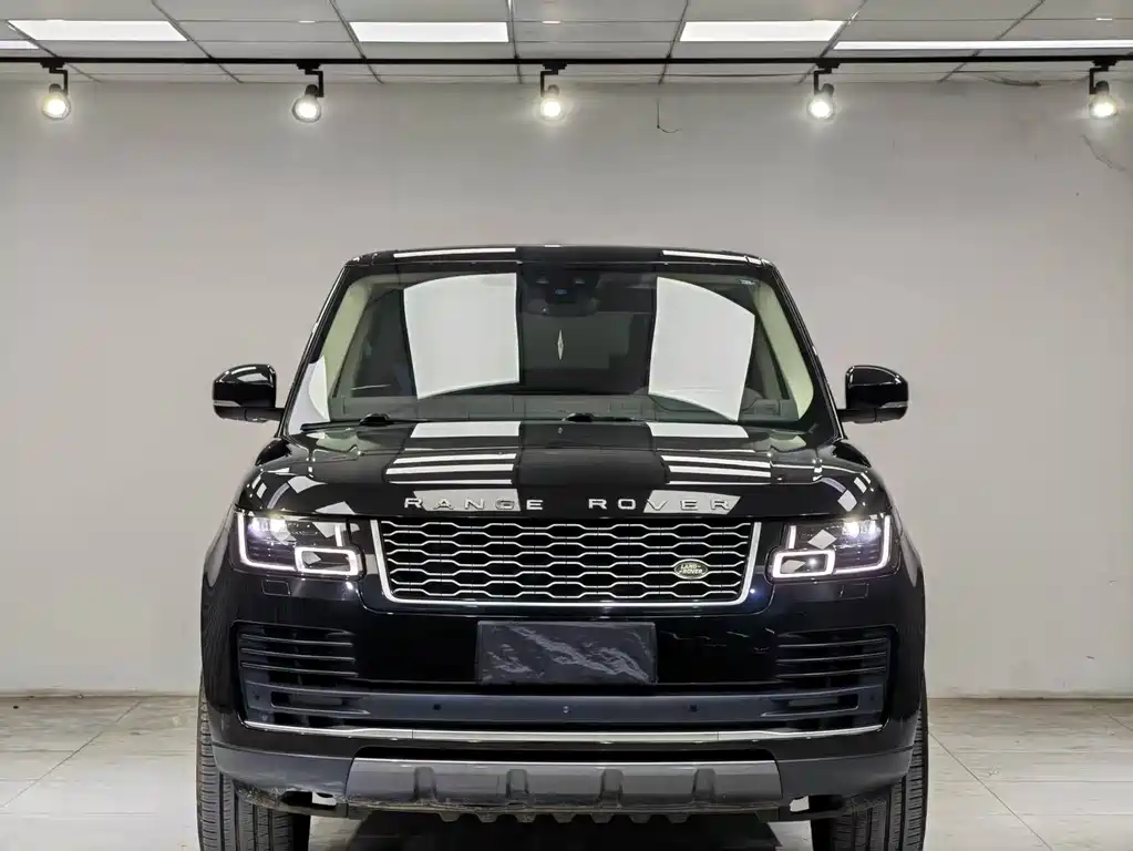 Land Rover Range Rover 2022 — фото 1