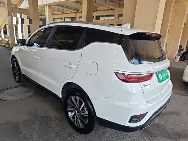 Geely Vision X6 2021