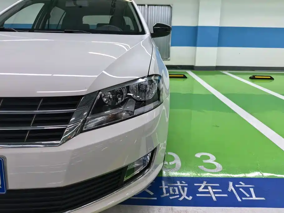 Volkswagen Gran Lavida 2015