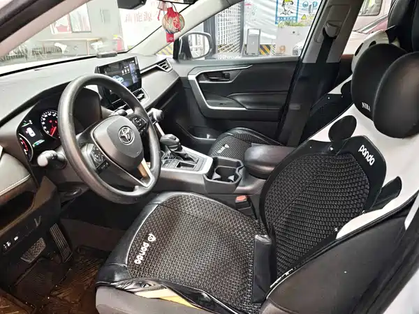 Toyota RAV4 2023