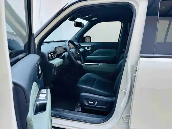Baojun Yep Plus 2025