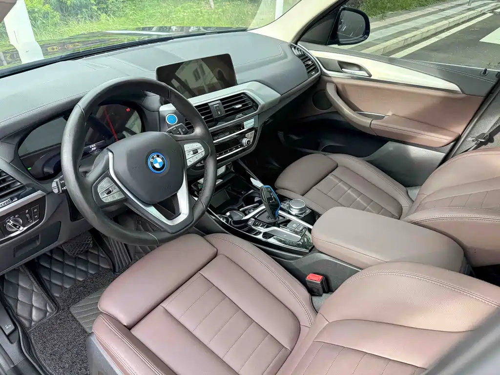 BMW iX3 2021 — фото 15