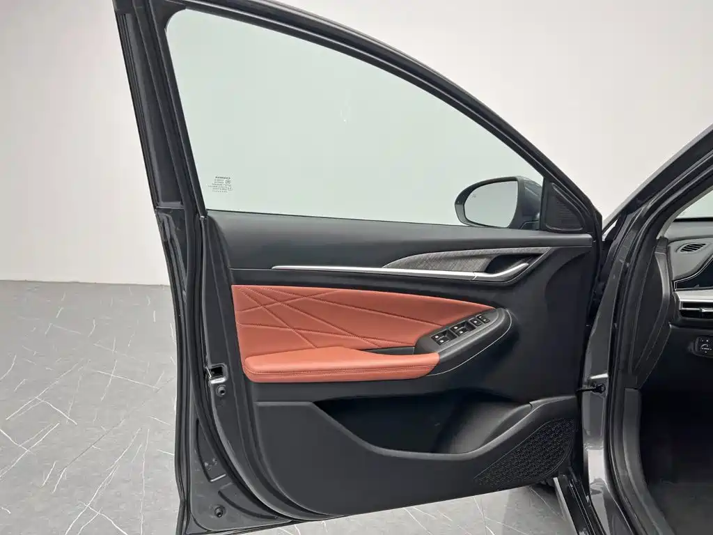 Changan Escape 2025 — фото 11