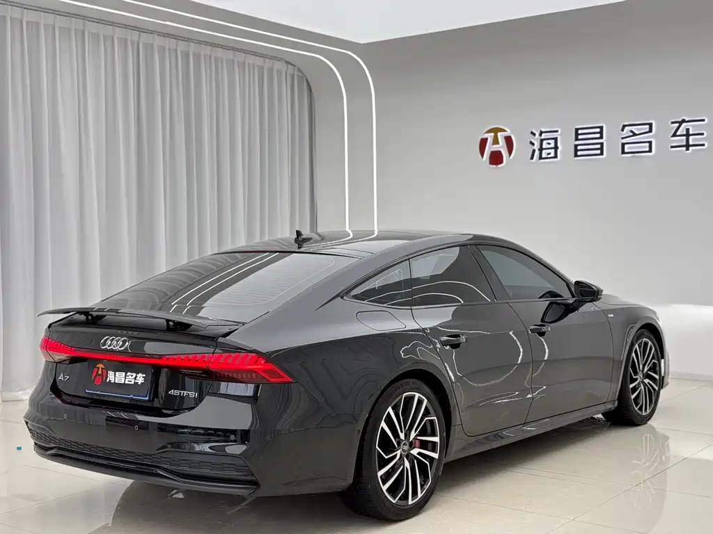 Audi A7 2024 — фото 9