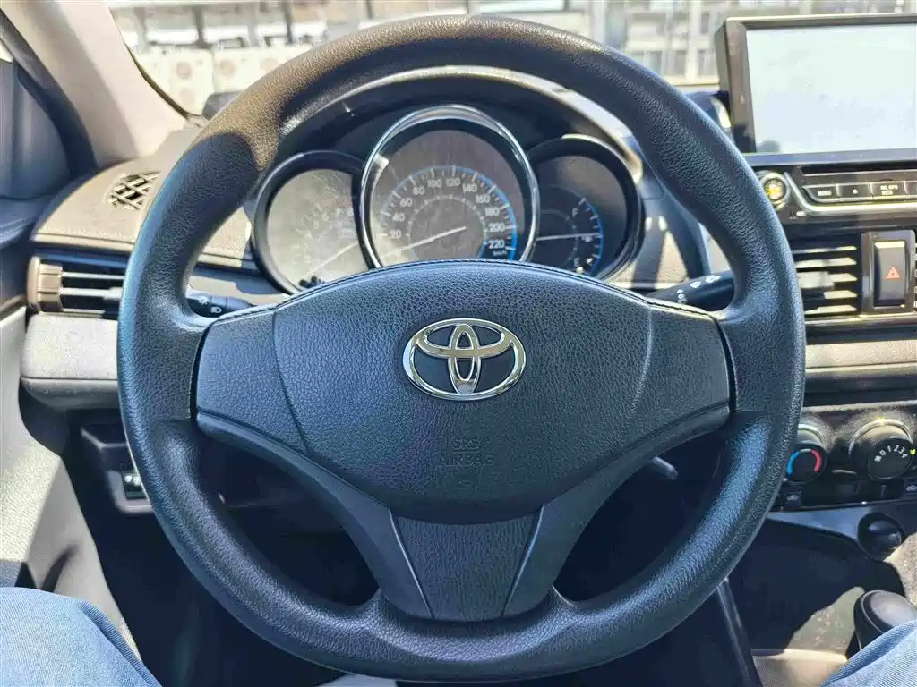 Toyota Vios 2014 — фото 15