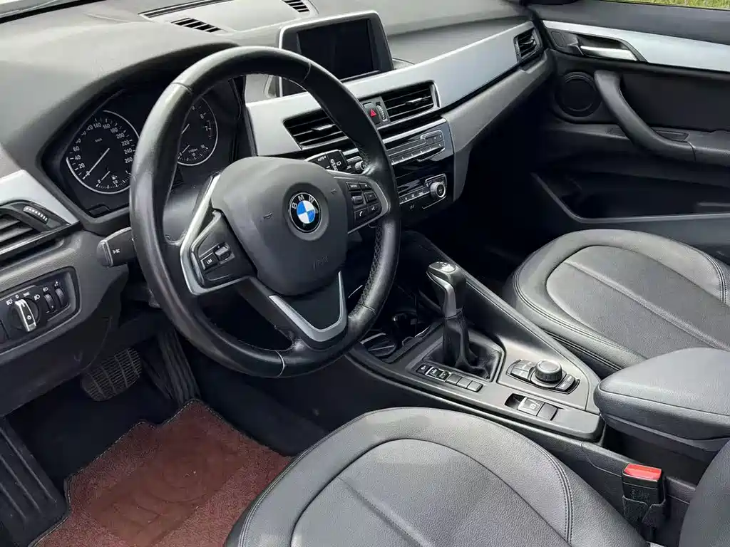 BMW X1 2017 — фото 10