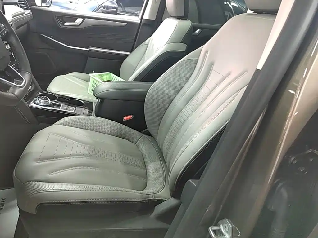 Ford Edge 2020 — фото 15