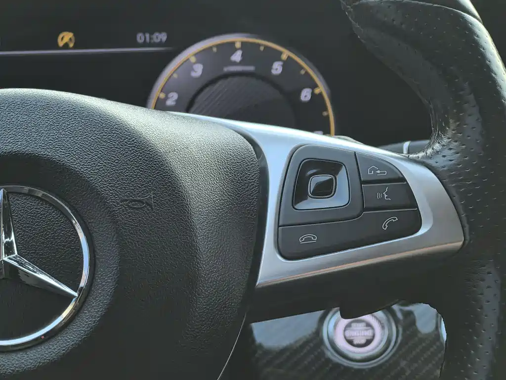 Mercedes-Benz E-Class 2017 — фото 19