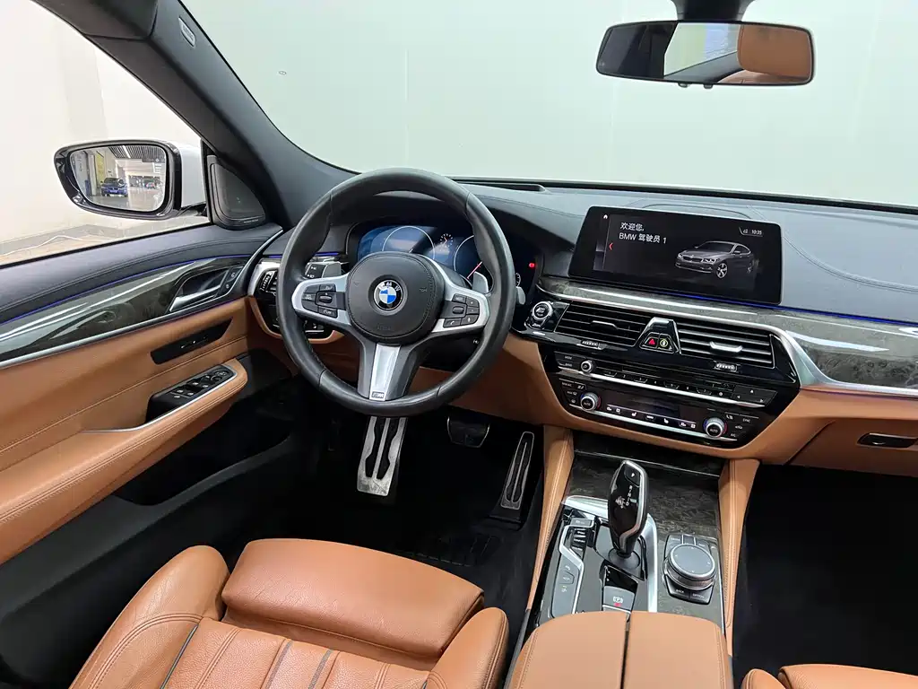 BMW 6 Series GT 2019 — фото 26