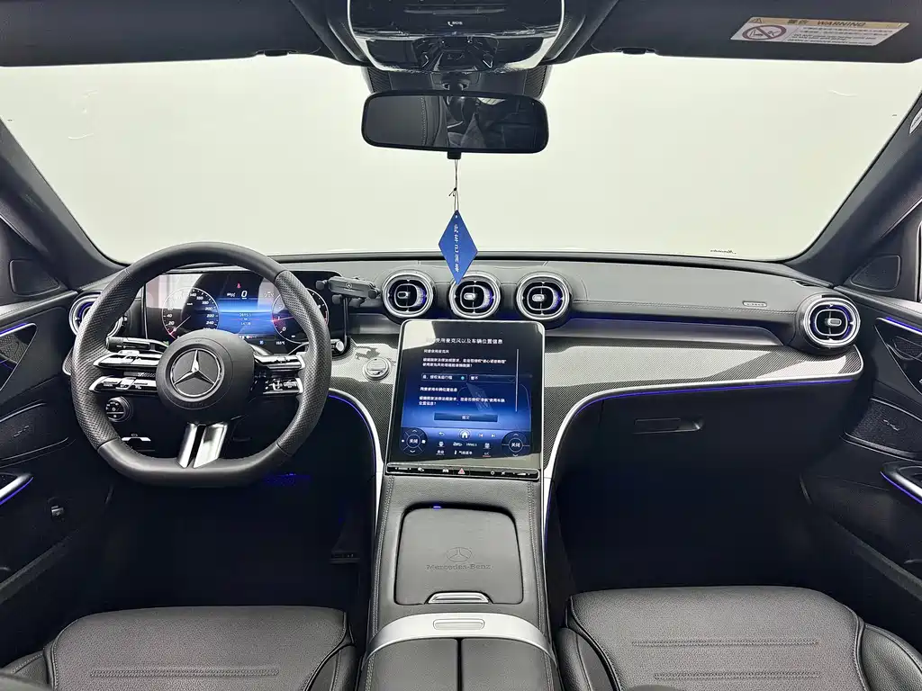 Mercedes-Benz C-Class 2024 — фото 13