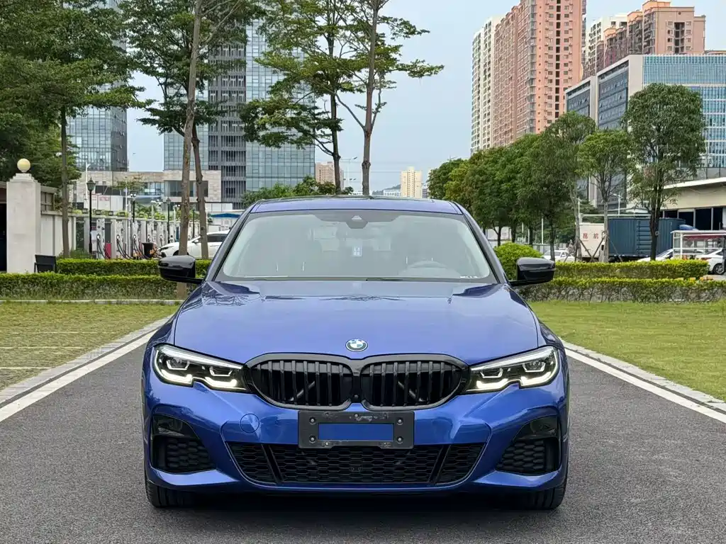 BMW 3 Series 2021