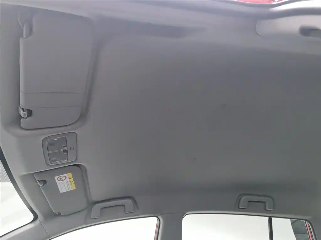 Toyota Yaris L 2015 — фото 14