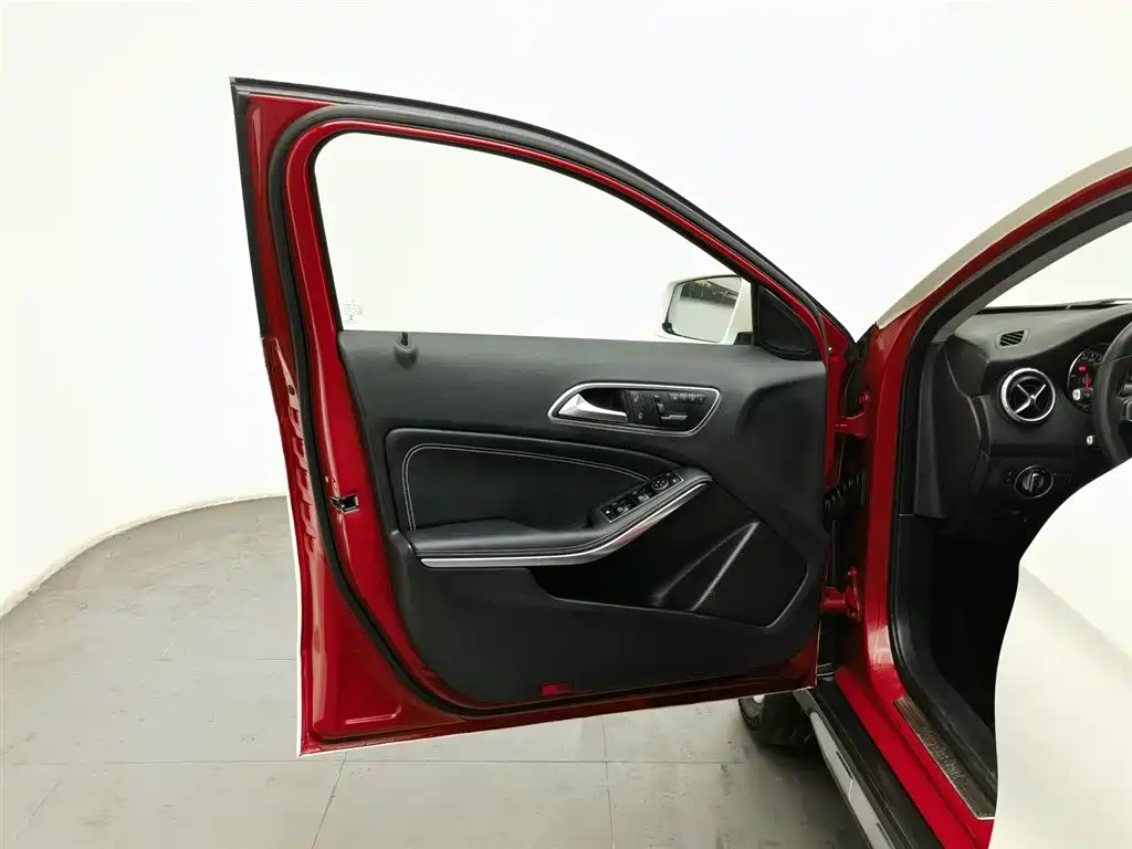 Mercedes-Benz GLA 2016 — фото 8