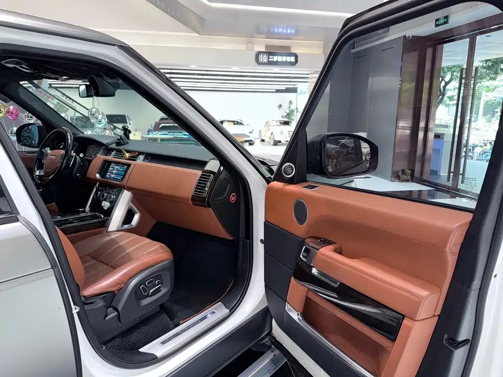 Land Rover Range Rover 2015 — фото 16