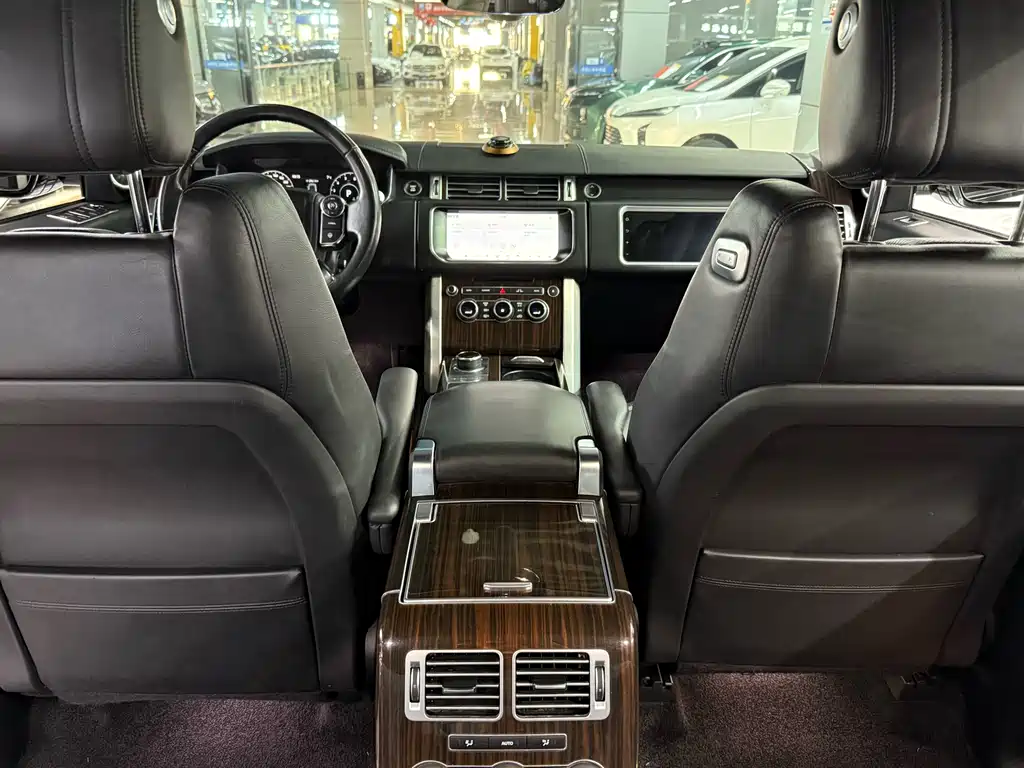 Land Rover Range Rover 2017 — фото 18