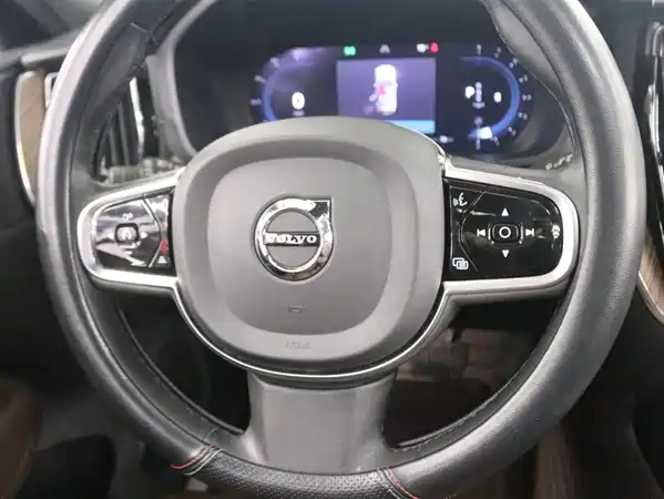Volvo XC60 2023