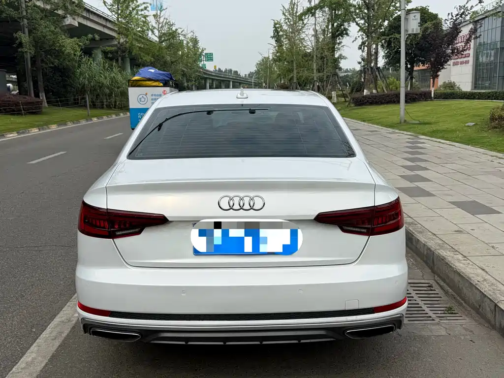 Audi A4L 2018 — фото 9